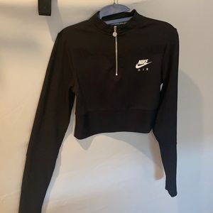 NIKE AIR CROP TOP